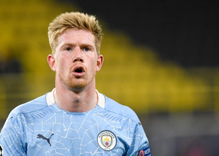 齐麟半场表现抢眼，高效得分展现实力（齐麟半场惊艳发挥，高效得分凸显实力）