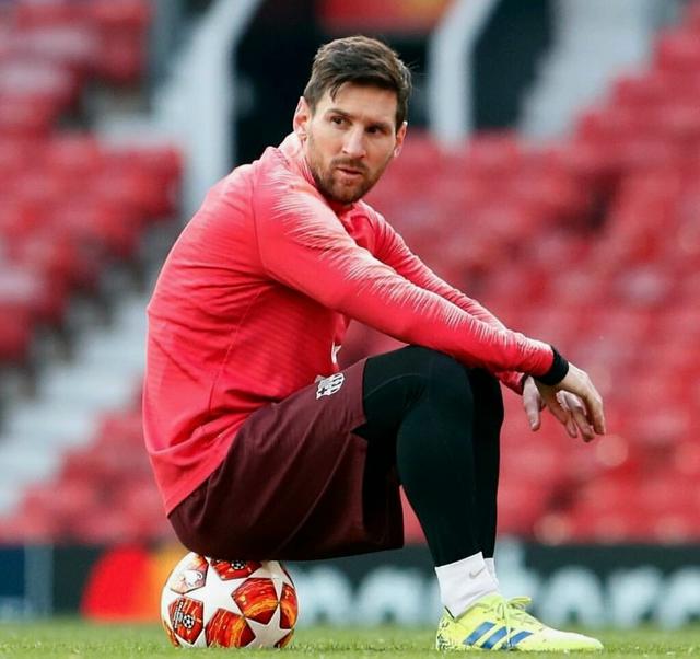 斯玛特：对于我们这些替补而言 在现有框架内找到出手机会不容易（斯玛特：现有体系下替补球员很难找到出手机会）