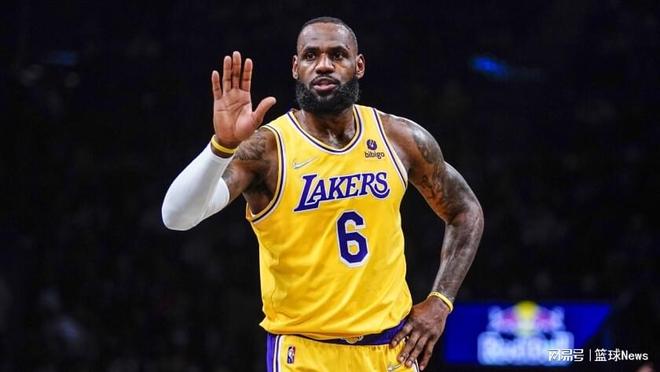 西媒：梅西下榻酒店距诺坎普仅1分钟车程（西媒：梅西入住酒店离诺坎普开车一分钟即到）