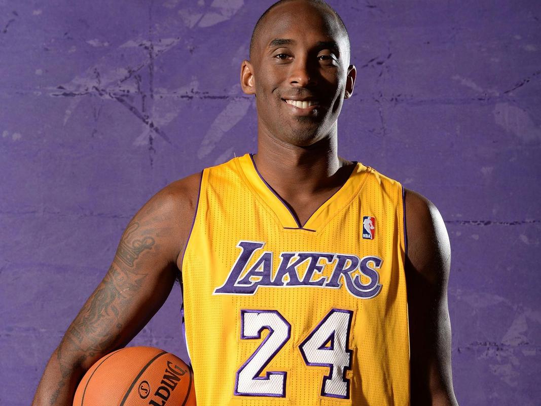 太阳队记：狄龙与裁判对峙使用不当言语，罚款35000美元（太阳随队记者：狄龙因与裁判争执出言不当，被罚3.5万美元）